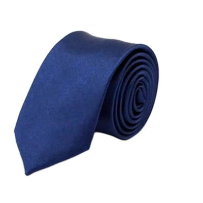 "Sleek Matte Medium Tie – Timeless Elegance"